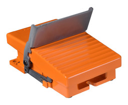 Педальный выключатель Harmony XPE мм, IP66, Оранжевый